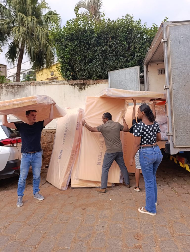 Donation de matelas et d&rsquo;oreillers pour les enfants incarcérés avec leurs mères